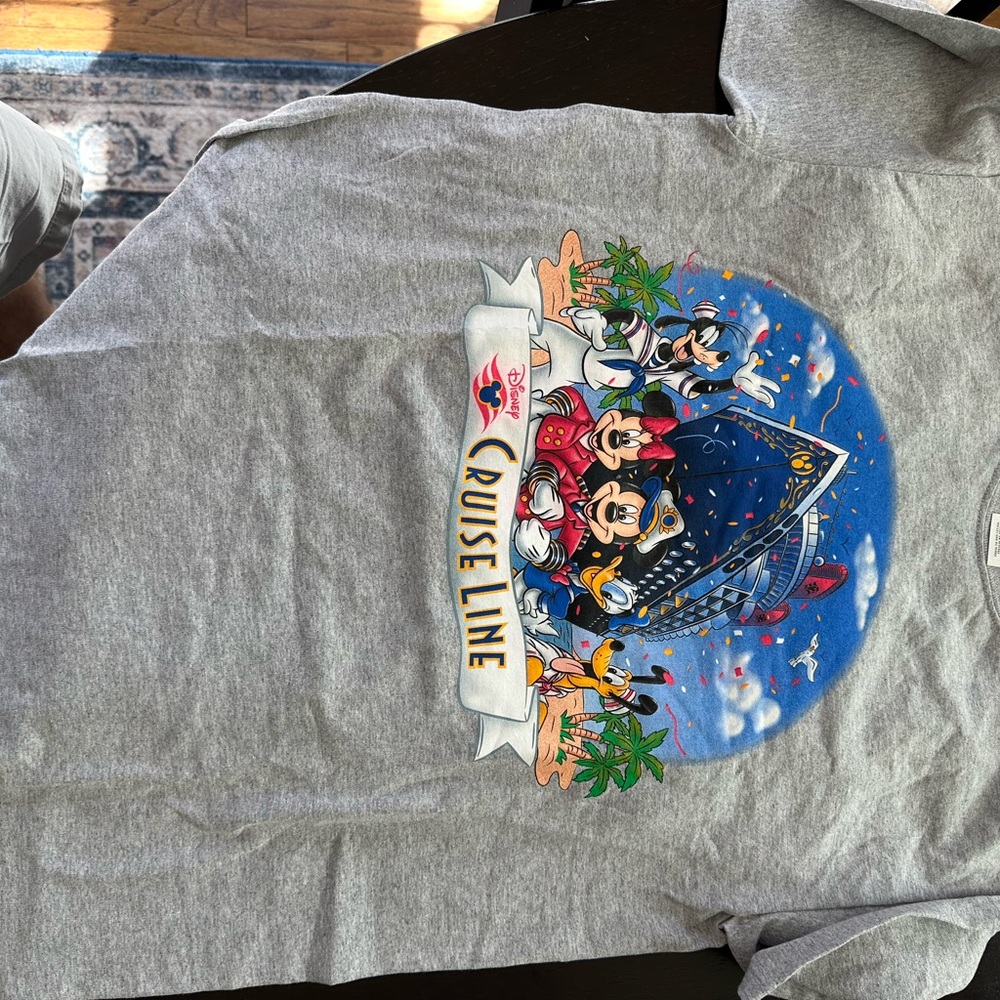 Disney Men's Gray Cruise Line T-Shirt